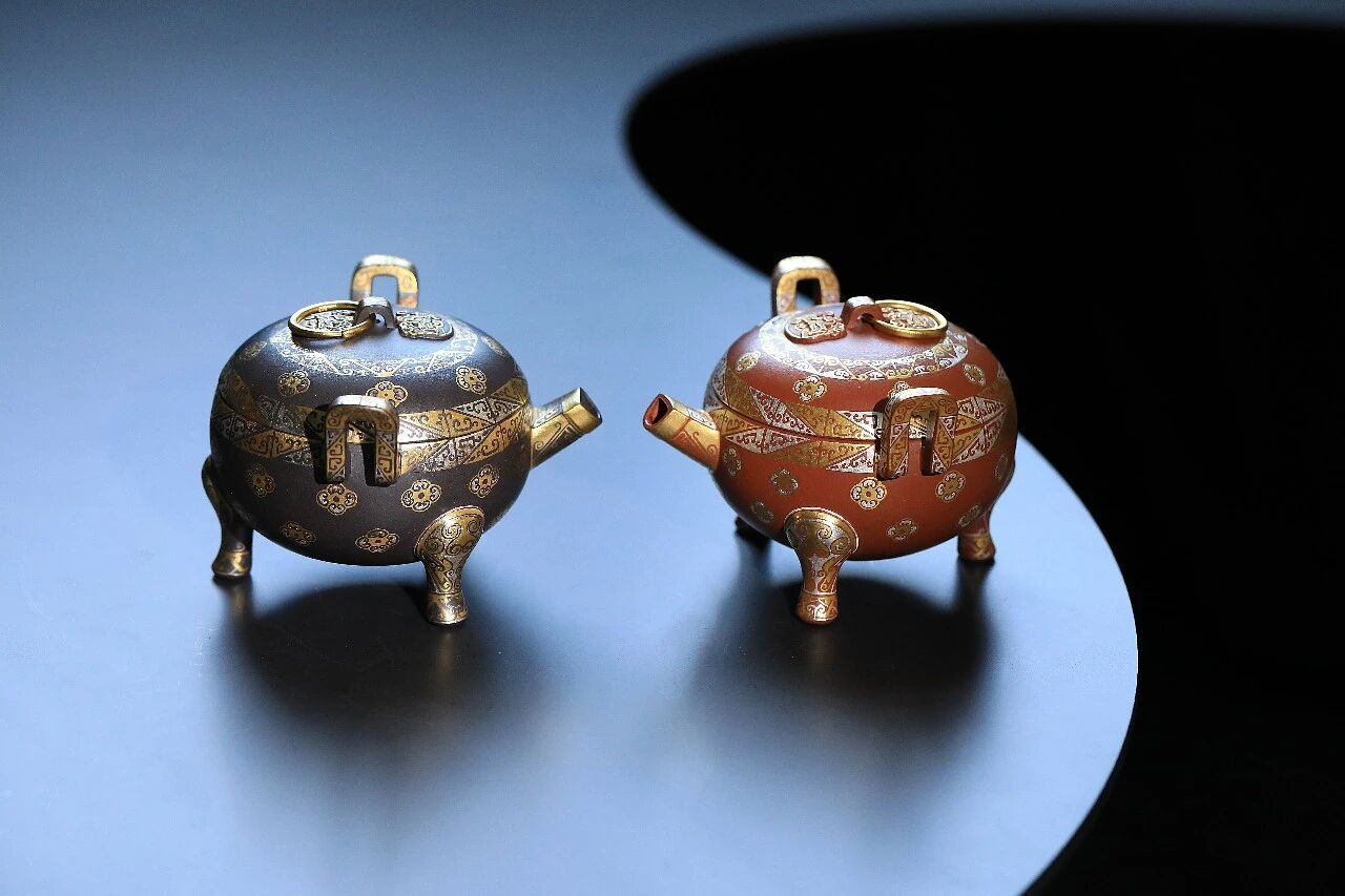 【图12】香器组(三足器)