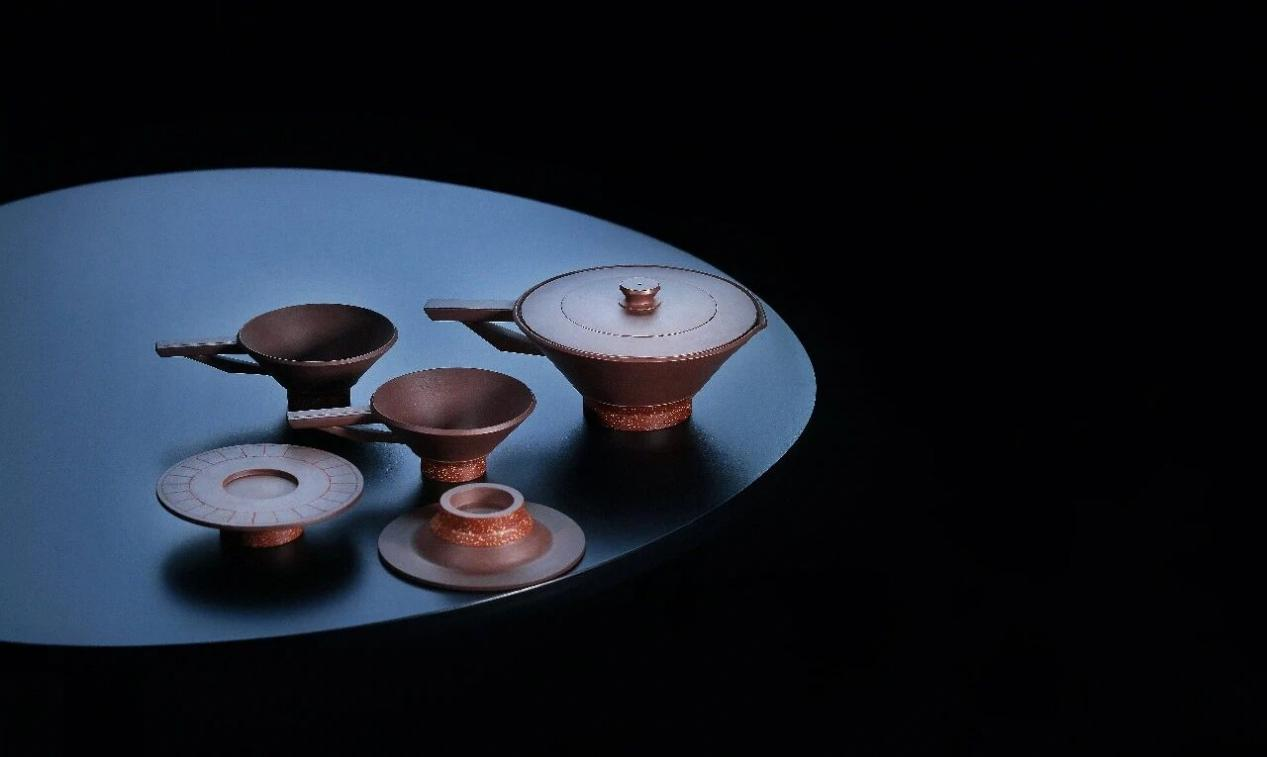 【图10】紫砂茶器组(茶盏、公道杯、盖碗等)